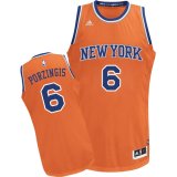 Kristaps Porzingis, New York Knicks [Naranja]